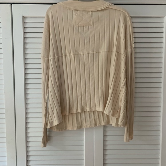 Free People Top - Picture 2 of 3